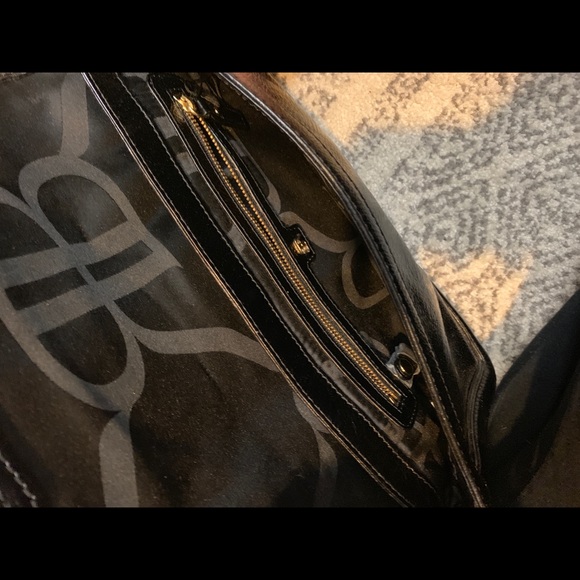 BANANA REPUBLIC AUTHENTIC BAG COMES WITH CARD - Picture 5 of 8